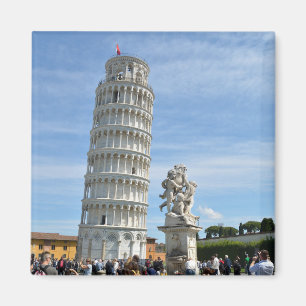 Leertoren en La Fontana dei Putti Statue, Pis Magneet
