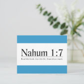 Lees de Bijbel Nahum 1:7 Briefkaart (Staand voorkant)