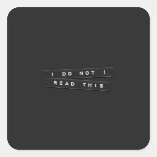 Lees deze in reliëf gemaakte labels niet door (Voorkant)