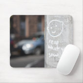 Lees wat je New York City Graffiti foto NYC ziet Muismat (Met muis)