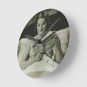 Leesboek vrouw ronde klok (Hoek)