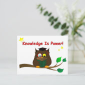 Leesend Wise Owl Briefkaart (Staand voorkant)