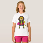 Leeuw als Skater met skateboard T-shirt (Voorkant volledig)