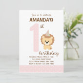 Leeuw eerste verjaardag uitnodiging (roze) (Staand voorkant)