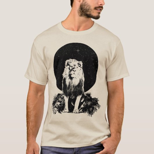 Leeuw in de nacht t-shirt (Voorkant)