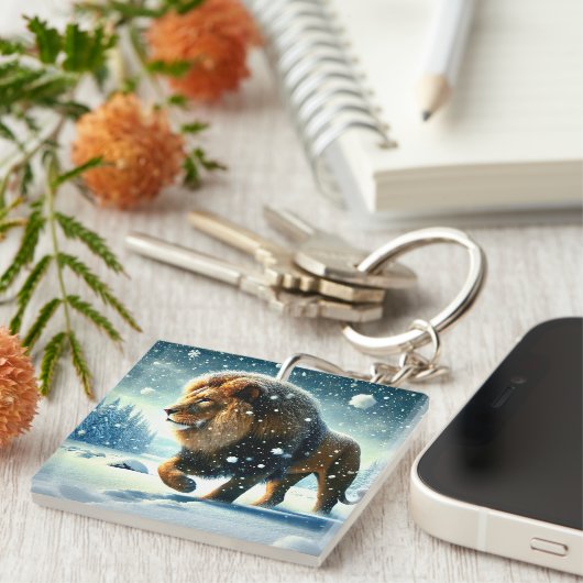 Leeuw in de winter sleutelhanger (Voorkant Rechts)