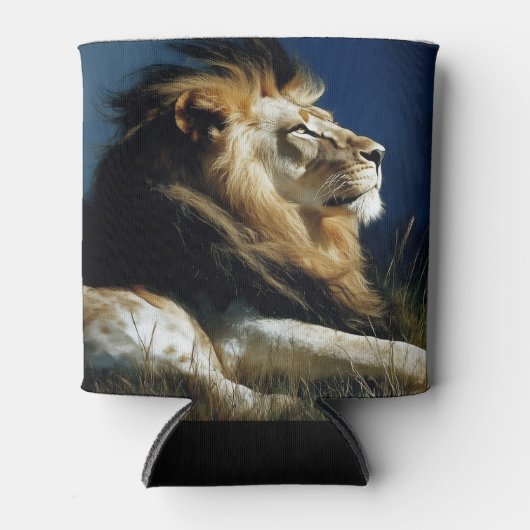 Leeuw in het gras - groot kattenportret blikjeskoeler (Voorkant)