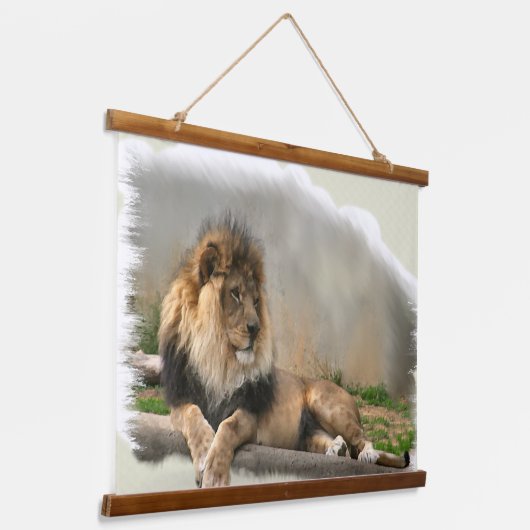 Leeuw in rust in het wild hangend wandkleed (Gebogen)