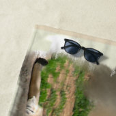 Leeuw in rust strandlaken (In situ)