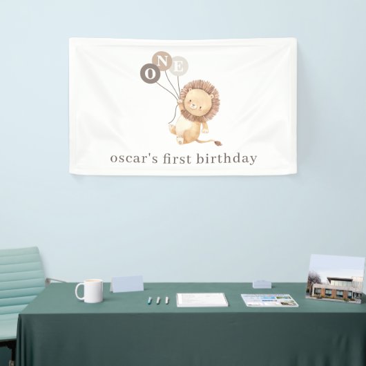 Leeuw met 3 bruine ballonnen 1e verjaardag spandoek (Beurs)