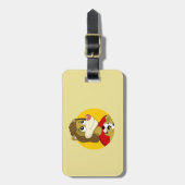 Leeuw met een voetbal cartoon bagagelabel (Voorkant verticaal)