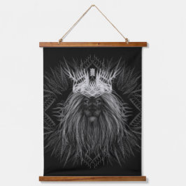 Leeuw met kroonmonogram hangend wandkleed