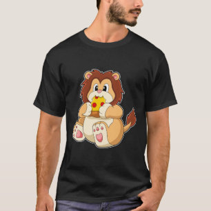 Leeuw met stuk Salami Pizza.PNG T-shirt