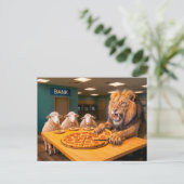 Leeuw neemt het leeuwendeel van de pizza feestdagenkaart (Staand voorkant)