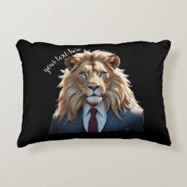 leeuw op pak accent kussen