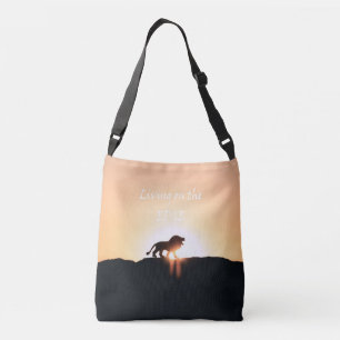 Leeuw op zonsondergang Leven op EDGE Crossbody Tas