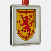Leeuw springend op goud metalen ornament (Rechts)