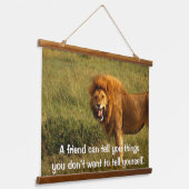 Leeuwen in een veld die naar je kijken hangend wandkleed (Gebogen)