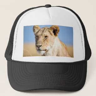 Leeuwen tegen blauwe hemel trucker pet