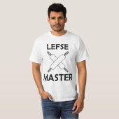 Lefse Master Crossed Rolling Pin Funny Norwegian F T-shirt (Voorkant volledig)