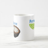 Leg de limoen in de kokosnoot. koffiemok (Center)