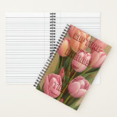 Leg je dromen vast Inspirerende Roze Tulp Volwasse Notitieboek (Binnen)
