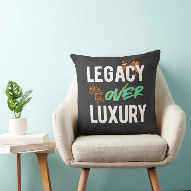 Legacy Over Luxury | Kussen (Stoel)