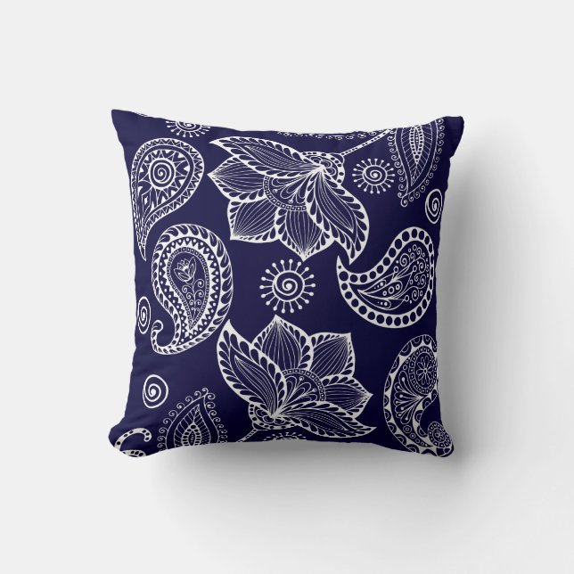 legant White Paisley in Navy Sierkussen (Voorkant)