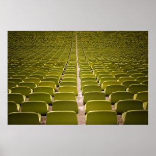 Lege gele stoelenpartij poster