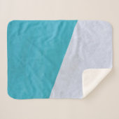 Lege grijze vloer naast pool sherpa deken (Voorkant (horizontaal))