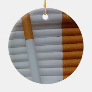 Lege sigaretten gegroepeerd keramisch ornament