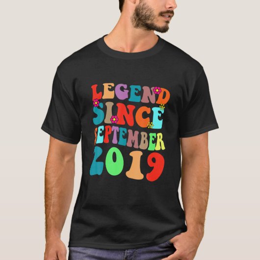 Legend sinds september 2019 Birthday Retro T-shirt (Voorkant)
