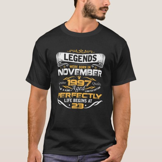Legenda Geboren in NOVEMBER 1997 23e Geweldige Bir T-shirt (Voorkant)