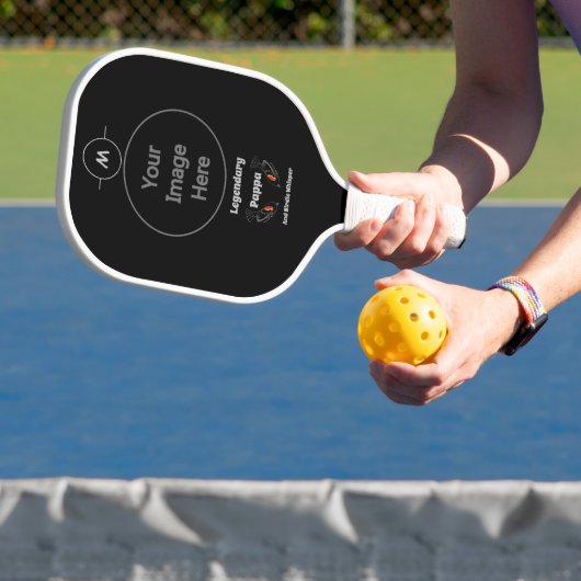 Legendarische Pappa en Birdie Whisper Red Wing Bir Pickleball Paddle (Insitu)