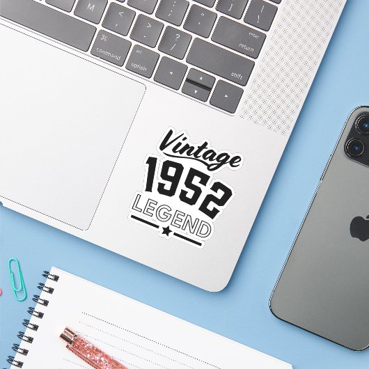 Legendarische vintage uit 1952 sticker (Laptop met iPhone)