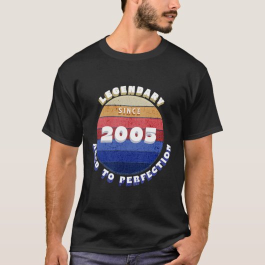 Legendary sinds 2005 Retro T-Shirt (Voorkant)