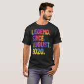 Legende sinds augustus 2020 3 jaar oude stropdas D T-shirt (Voorkant volledig)