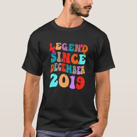 Legende sinds december 2019 vogelretro t-shirt (Voorkant)