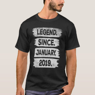 Legende sinds januari 2019 4 jaar oud op de vierde t-shirt