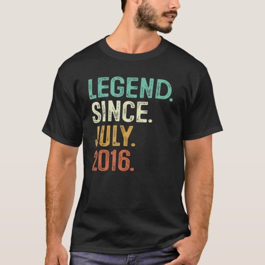 Legende sinds juli 2016 6e verjaardag 6 jaar oud B T-shirt (Voorkant)