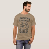 LEGENDEN ALTERN NICHT – SIE FAHREN FAHRRAD T-SHIRT (Voorkant volledig)