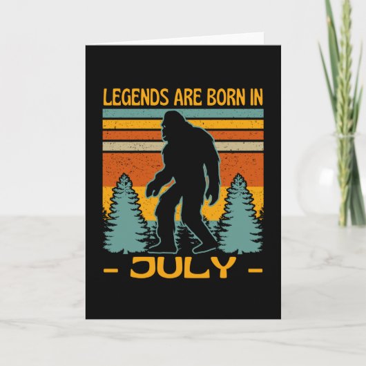 Legendes worden geboren in Juli Bigfoot Retro Kaart (Voorkant)