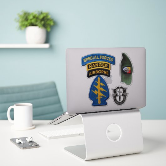 Leger 3e Special Forces Groep Groene Baretten cont Sticker (Laptop op bureau)