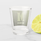 Legergroene olijf geometrisch meshpatroon Monogram Shot Glas (Achterkant)