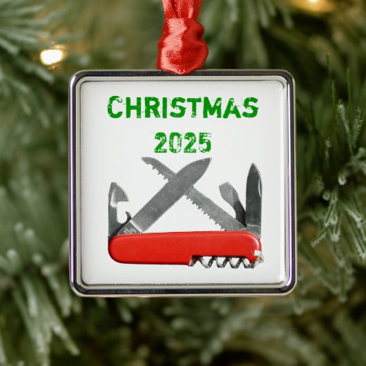 Legermes, Ornament met meerdere tools (Boom)