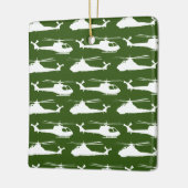 Legerwitte helikopters op Khaki Green Keramisch Ornament (Links)