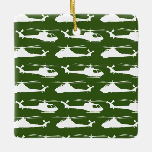 Legerwitte helikopters op Khaki Green Keramisch Ornament (Voorkant)