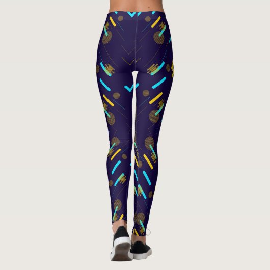 Leggings feature a dark purple background  (Achterkant)
