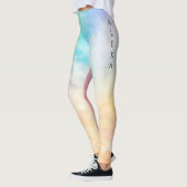 Leggings in meerkleurige pastels. (Links)