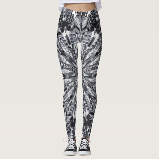 Leggings van Black, White en Grey Snowflake Mandal (Voorkant)